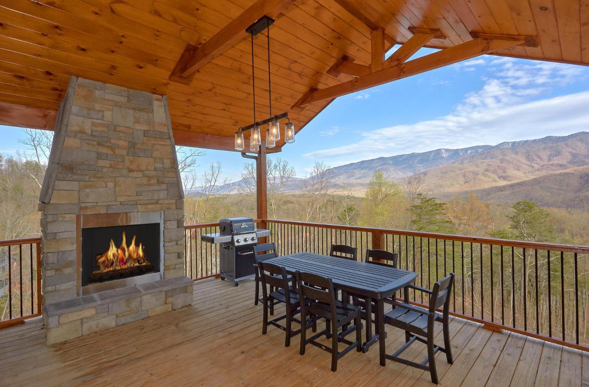 Misty Mountain Adventure Lodge Gatlinburg Eksteriør billede